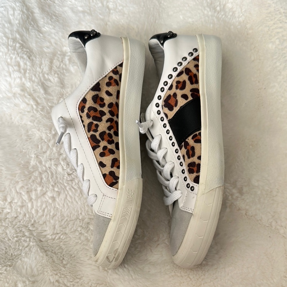 Vintage Havana White and Gray Sneakers Classic Design - Picture 2 of 5